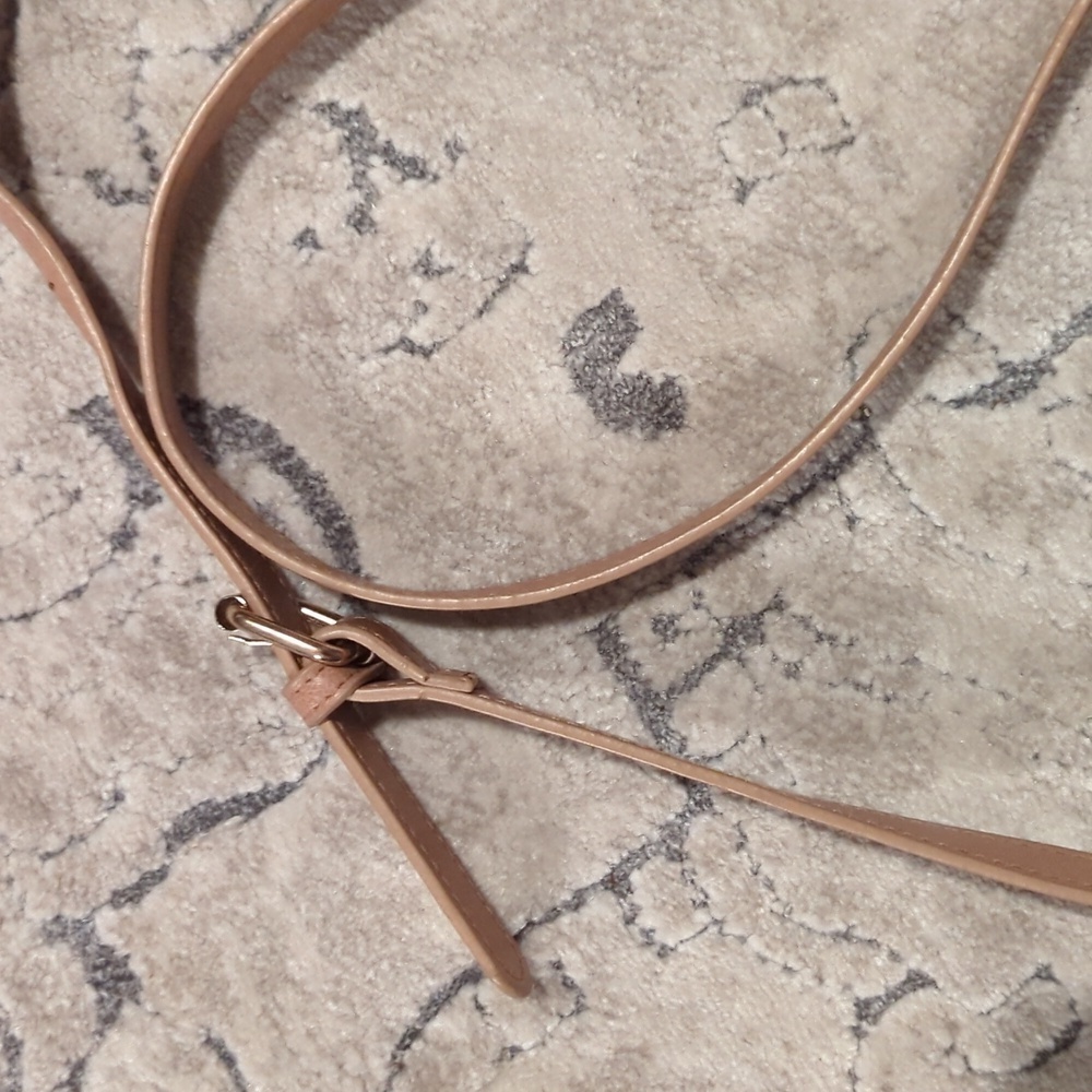 Leather Urban Original Carousel Vegan Crossbody Handbag, Tan - Picture 3 of 8
